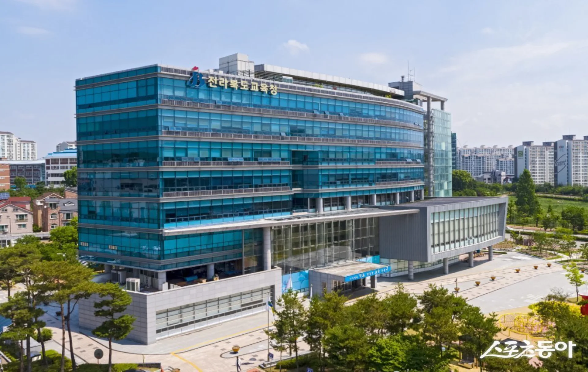 전북 초등학교 학부모 상습 민원 및 교권 침해 논란